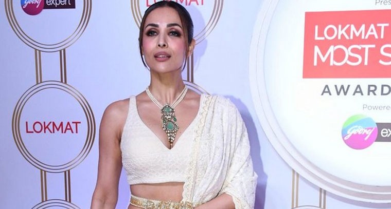 వైట్ శారీ లో మలైకా అరోరా