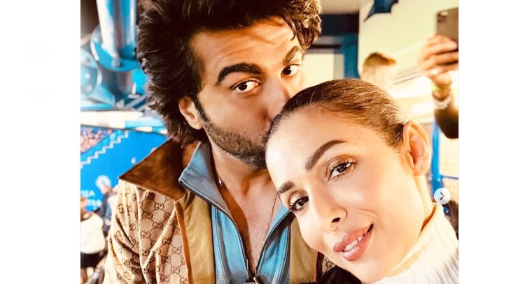 ఫుట్ బాల్ మ్యాచ్ చూస్తున్న మలైకా అరోరా,అర్జున్ 