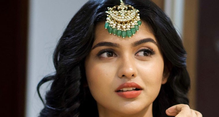 దక్షిణాదిలో దూసుకుపోతోన్న మలయాళ నటి మమితా బైజు