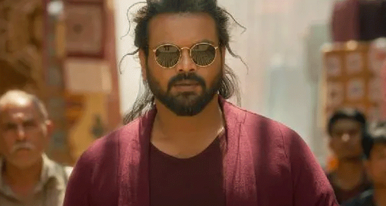 రెండవ ఇన్నింగ్స్‌లో దూసుకుపోతున్న మంచు మనోజ్