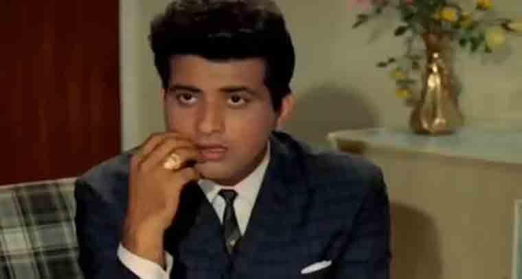 బాలీవుడ్ లో విషాదం 
