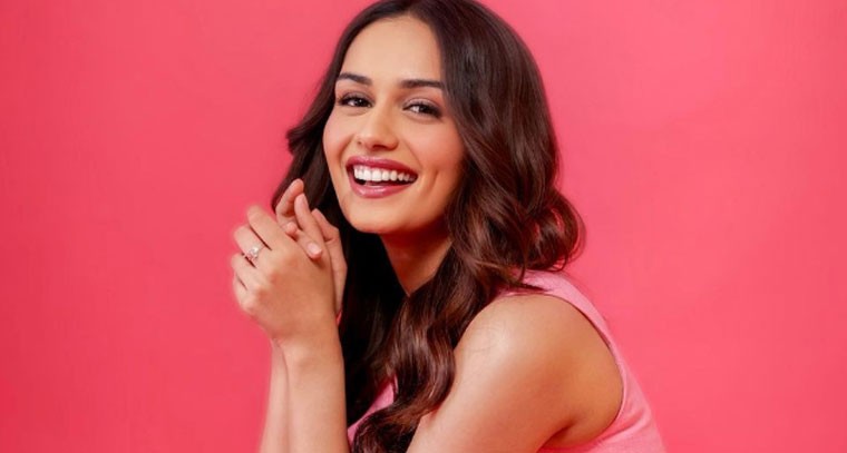 క్లాసీ లుక్‌లో మానుషి ఛిల్లార్ 