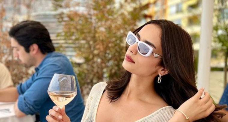 హాట్ అండ్ సిజ్లింగ్ స్టైల్‌తో మానుషి చిల్లర్ 