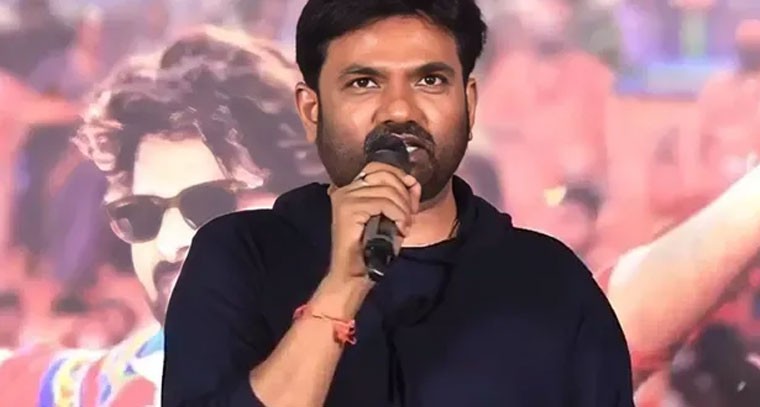 రాజాసాబ్ ఫ్లాప్ అవ్వాలని కోరుకుంటున్నారు: దర్శకుడు మారుతి