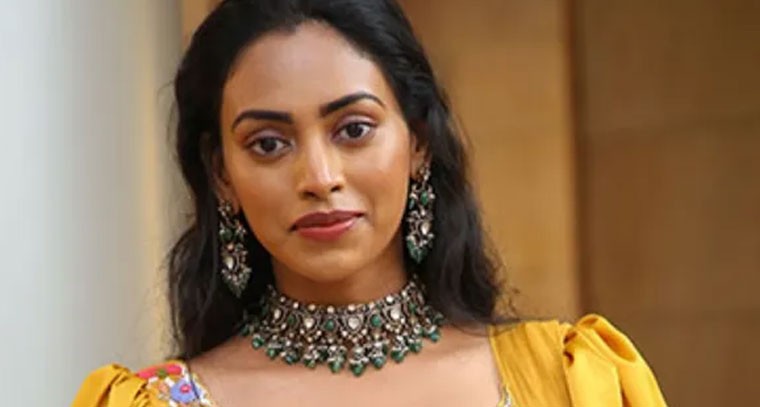 మనశ్శాంతి కోసం స్మశానానికి వెళ్తా - హీరోయిన్ కామాక్షి భాస్కరాల