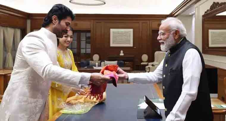 ప్రధాని నరేంద్ర మోదీని మర్యాదపూర్వకంగా కలిసిన విజయ్ దేవరకొండ, రష్మిక మందన్న