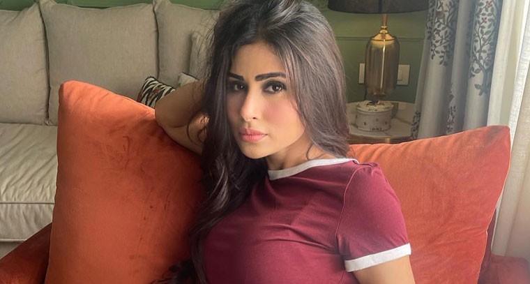 మౌని రాయ్ లేటెస్ట్ క్లిక్ 