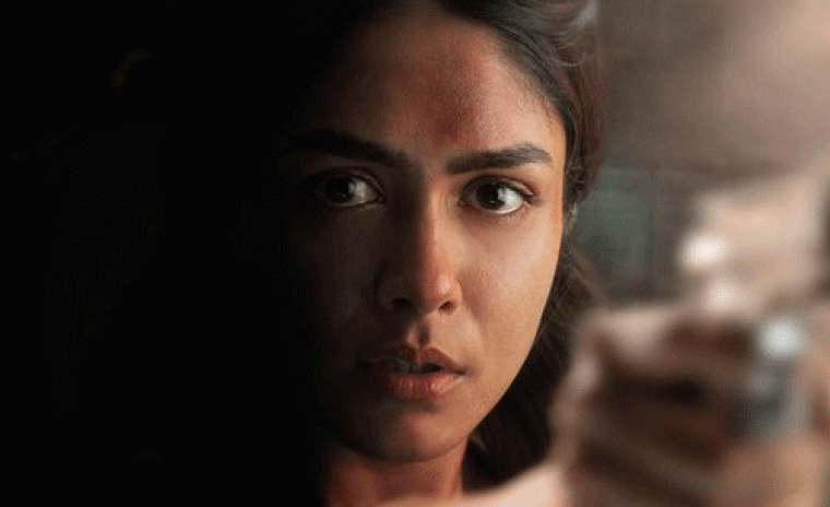 'డాకోయిట్' లో జూలియట్ గా మృణాల్ ఠాకూర్