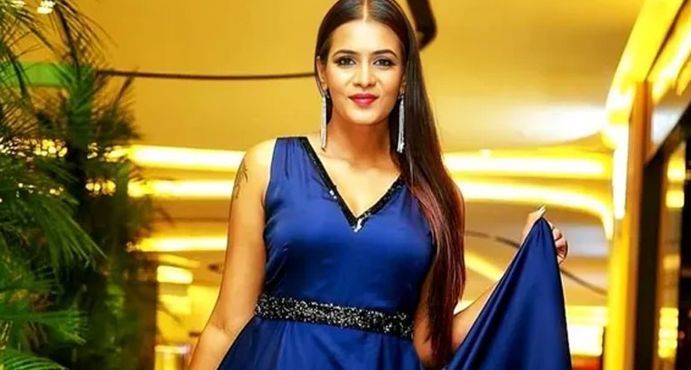 నటి మీరా మిథున్‌ అరెస్టు