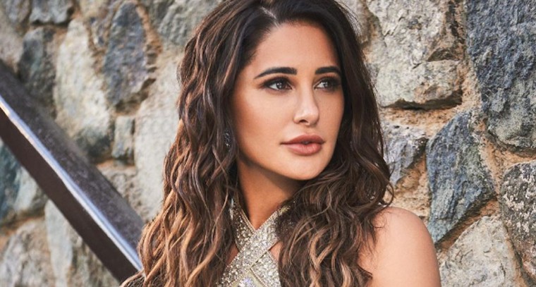 స్విట్జర్లాండ్‌లో ఎంజాయ్ చేస్తున్న  నర్గీస్ ఫక్రీ 