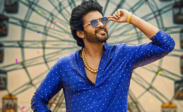 2026 సంక్రాంతి రేస్ లో 'అనగనగా ఒక రాజు' 