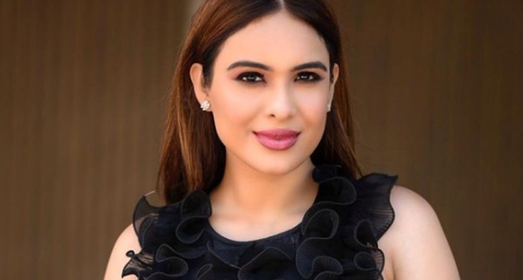 నేహా మాలిక్ కొత్త ఫోటోషూట్ !