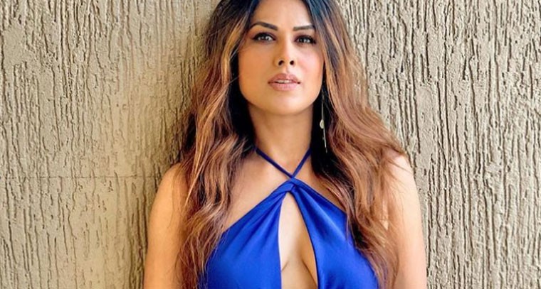 సూపర్ హాట్ లుక్ లో నియా శర్మ