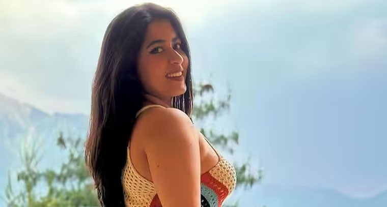 నికితా శర్మ బోల్డ్ ఫొటోస్ 