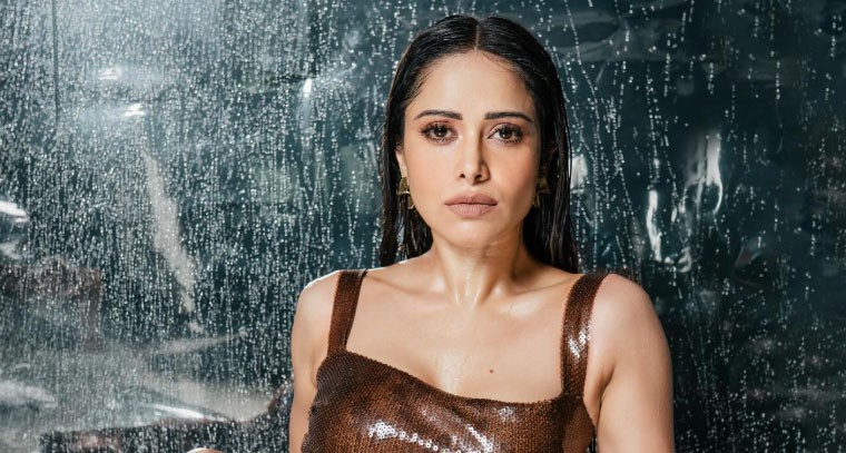 నుష్రత్ భారుచా బోల్డ్  ఫొటోస్ 