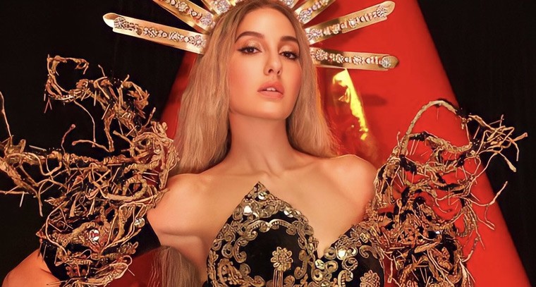 స్టైలిష్ లుక్  లో నోరా ఫతేహి 