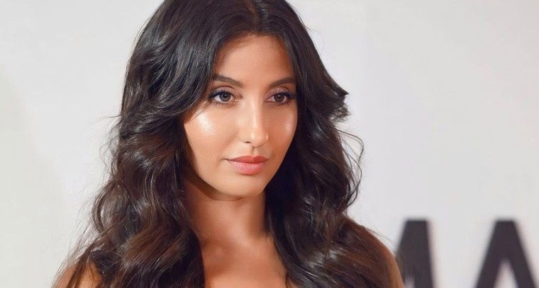  నోరా ఫతేహి పరువాల జాతర