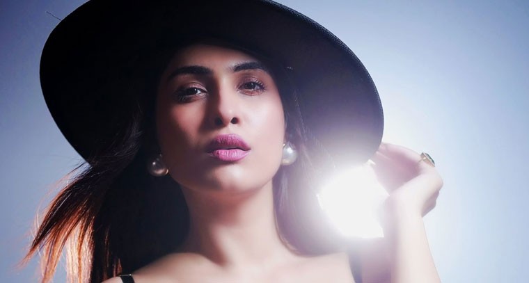 నేహా మాలిక్ హాట్ స్టిల్స్ 