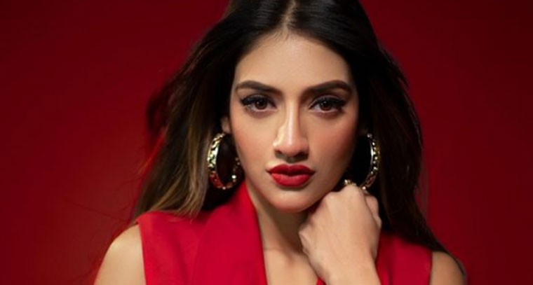 స్టైలిష్ అవతార్‌ లో నుస్రత్ జహాన్