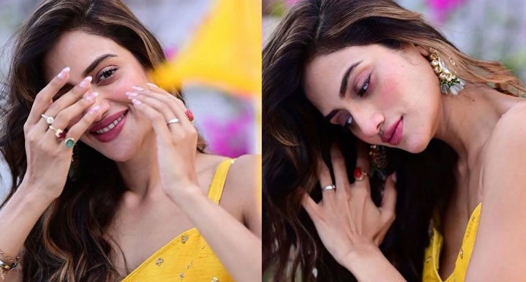 ఎథ్నిక్ లుక్ లో నుస్రత్ జహాన్