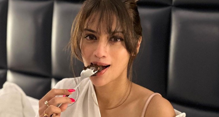 బోల్డ్‌గా నుస్రత్ జహాన్ !