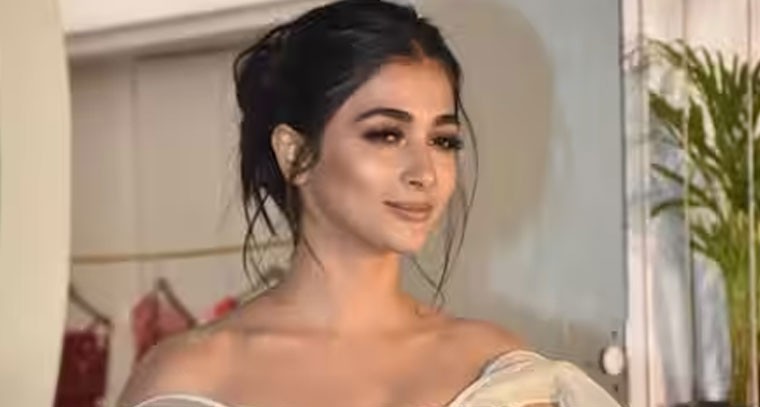 పూజా హెగ్డే  బోల్డ్ స్టైల్  