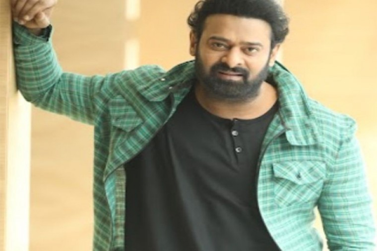 ప్రభాస్ కి హై ఫీవర్ ...టెన్షన్ లో ఫ్యాన్స్ ..!!