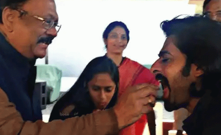 ప్రభాస్ పుట్టినరోజు సందర్భంగా అందమైన చిత్రాలను పోస్ట్ చేసిన ప్రభాస్ సోదరి 