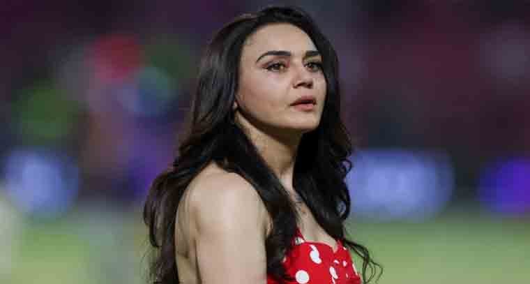  ‘ధురంధర్’ చిత్రంపై ప్రశంసలు కురిపించిన ప్రీతి జింటా
