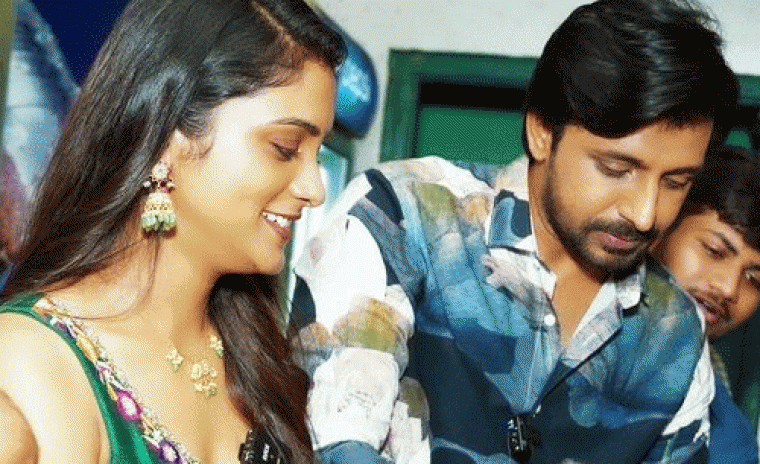 విజయవాడ టూర్ లో 'సారంగపాణి జాతకం' 