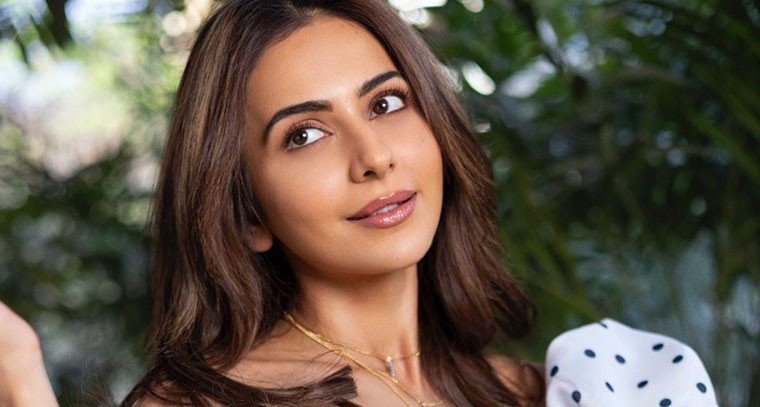 హార్ట్ బీట్ పెంచేసిన రకుల్ ప్రీత్ సింగ్