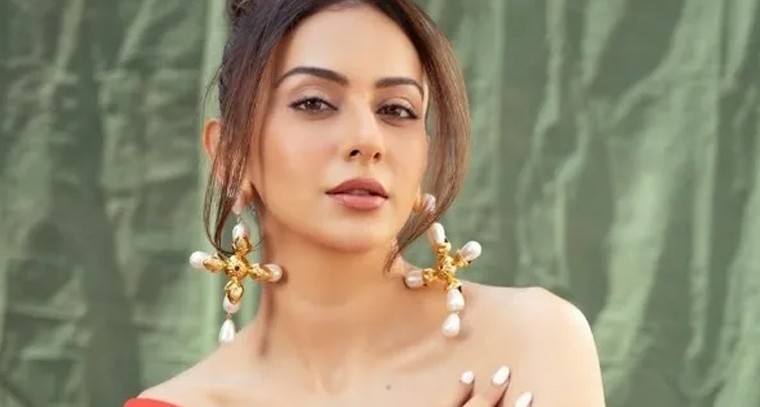 దేశంలో పనికిమాలిన వాళ్లు ఎక్కువైపోయారు: రకుల్ ప్రీత్ సింగ్