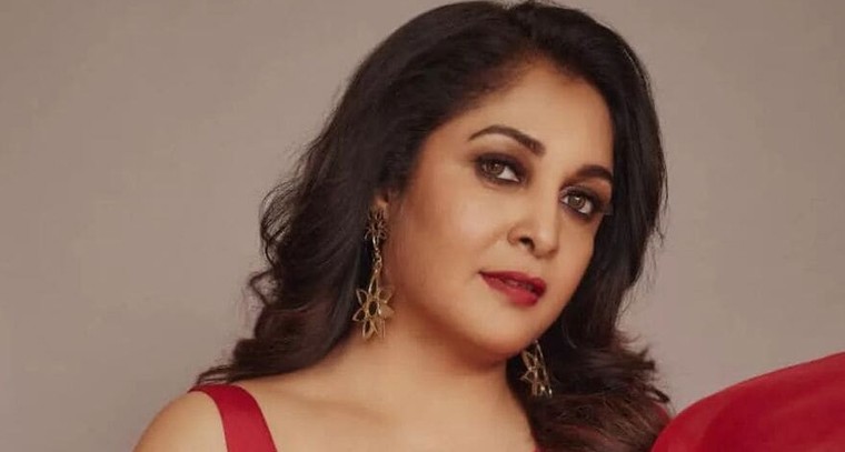  కన్నీళ్లు పెట్టుకున్న రమ్యకృష్ణ