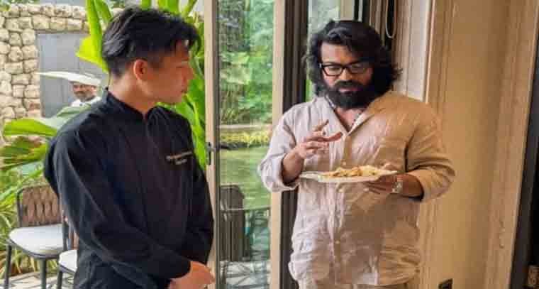 బిర్యానీ విందును ఆస్వాదించిన రామ్ చరణ్ 
