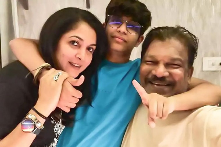  కొడుకు తో రమ్యకృష్ణ ఫోటో వైరల్ 