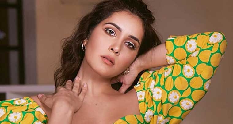 చామంతి పువ్వులా మెరిసిపోతున్న రాశీ ఖన్నా