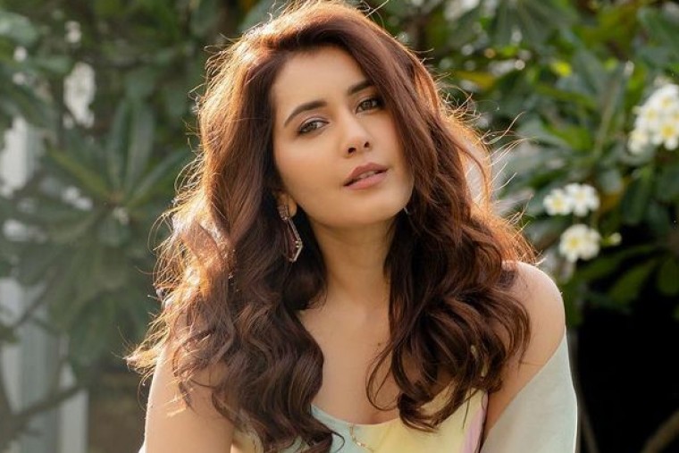 ఆ హీరోపై అందాల 'రాశి' కి క్రష్ ఉందంట..!!