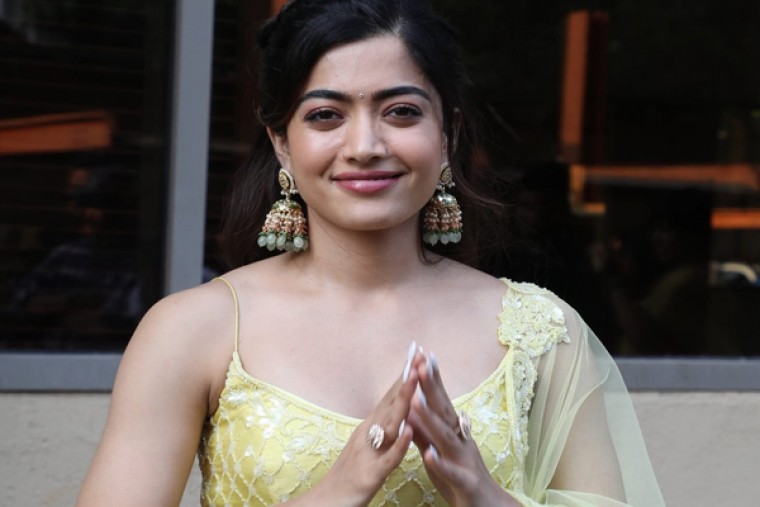 హాట్ టాపిక్ గా మారిన రష్మిక ఇన్స్టాగ్రామ్ పోస్ట్ ..!!