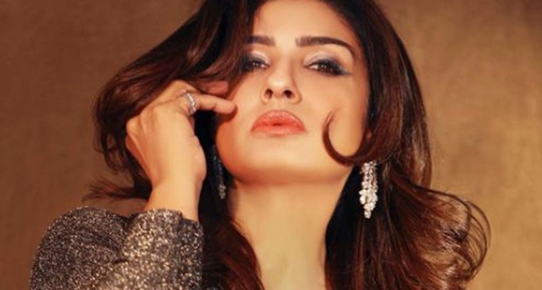 హాట్ లుక్‌ లో రవీనా టాండన్