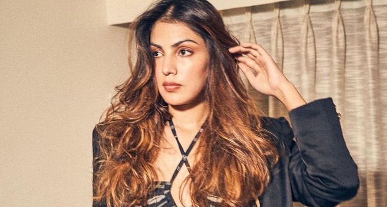 రియా చక్రవర్తి బోల్డ్ ఫోటోషూట్ !