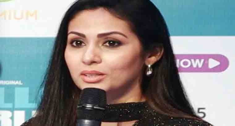 సినీనటి సదా కి పితృవియోగం 
