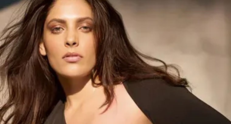 తెలుగు దర్శకుడు నన్ను కమిట్‌మెంట్ అడిగాడు: సయామీ ఖేర్