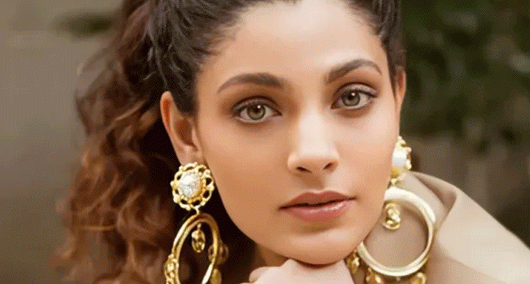 నటి సయామీ ఖేర్‌కు అరుదైన గౌరవం