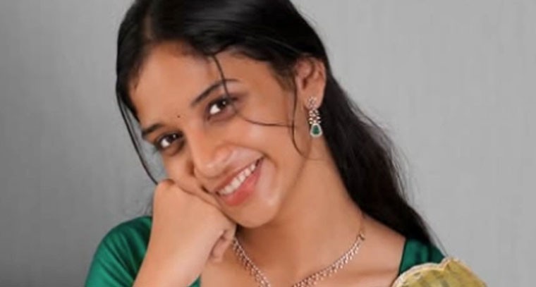 కాకినాడ శ్రీదేవి ఇన్ స్టాగ్రామ్ పోస్ట్ వైరల్