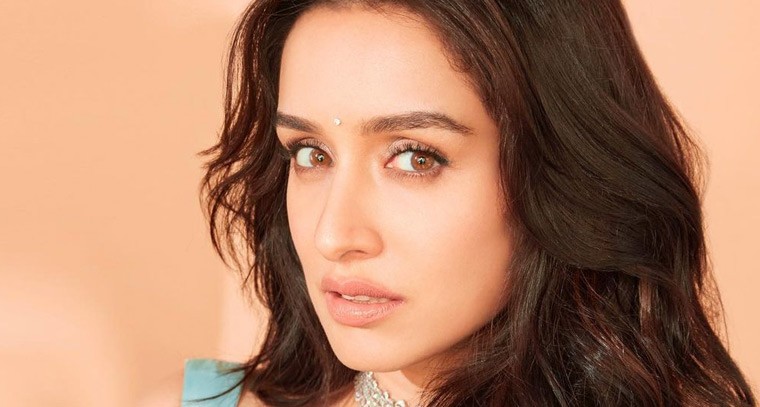 స్టైలిష్ గా శ్రద్ధా కపూర్ !