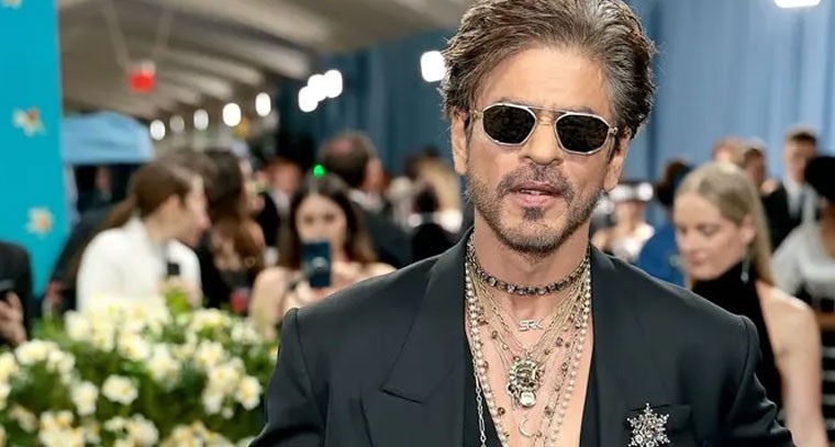 ‘మెట్‌ గాలా’ వేడుకలో ఆకట్టుకున్న షారుఖ్ లుక్‌