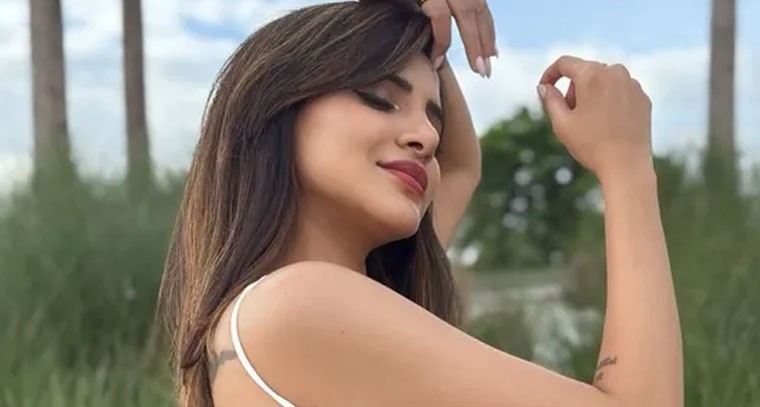 పవన్ కల్యాణ్ పేరును టాటూ వేయించుకున్న నటి!