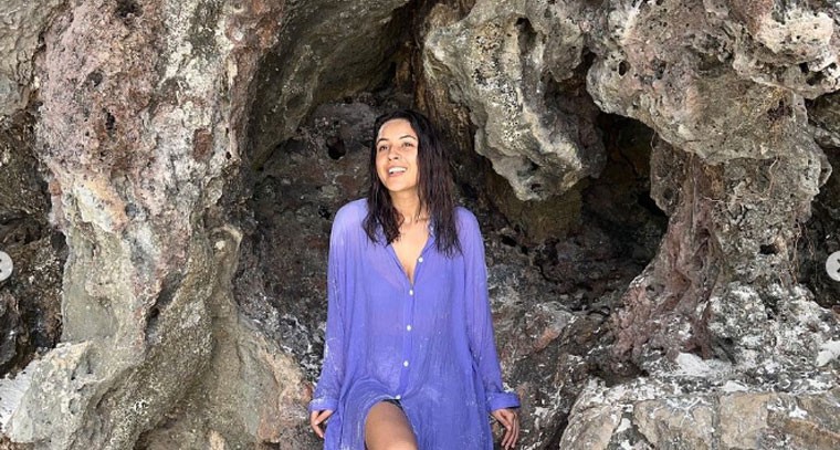 బీచ్ లో షెహనాజ్ గిల్ సందడి 