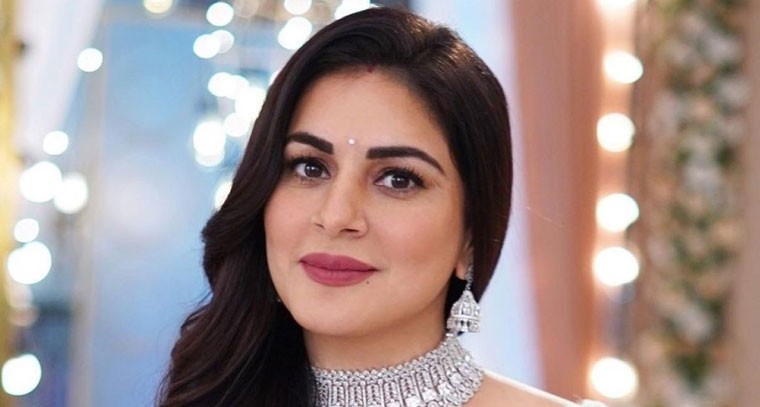 షూటింగ్‌లో తీవ్రంగా గాయపడిన  శ్రద్ధా ఆర్య