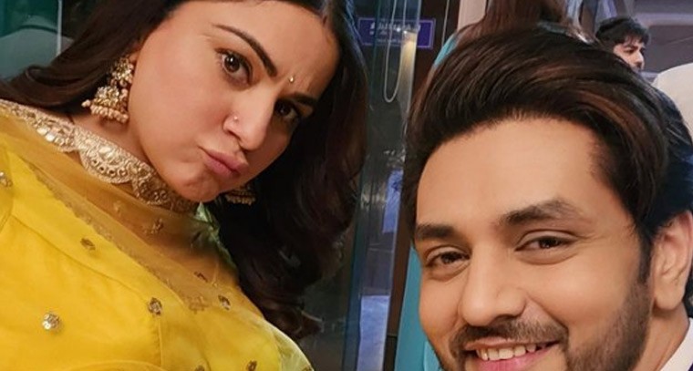 బేబీ బంప్‌తో నటి శ్రద్ధా ఆర్య 